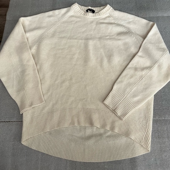 [M]Theory Men's Off-White Crewneck Cashmere Sweater - Picture 1 of 8